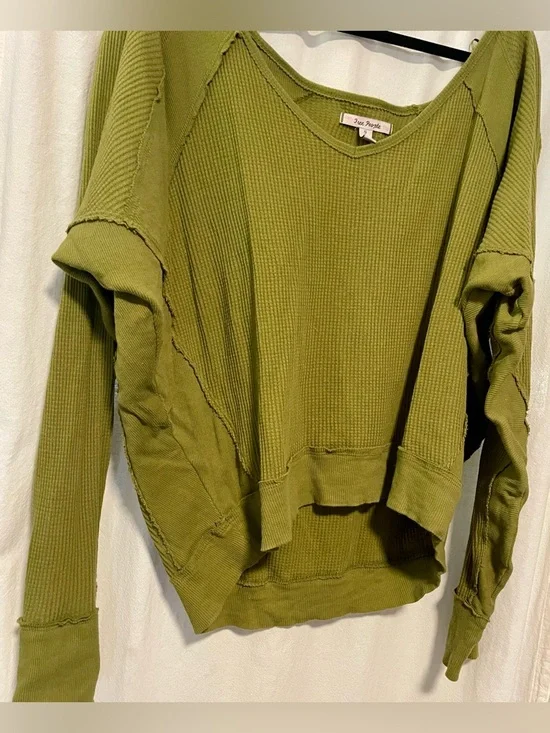 Free People Santa Clara Olive Green Long Sleeve Top; size small; Like New - Picture 4 of 9